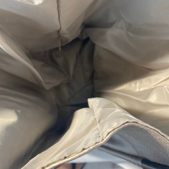 Neiman Marcus Pewter/Silver Faux Leather Shopping Tote Hand Bag NWOT - Picture 4 of 6